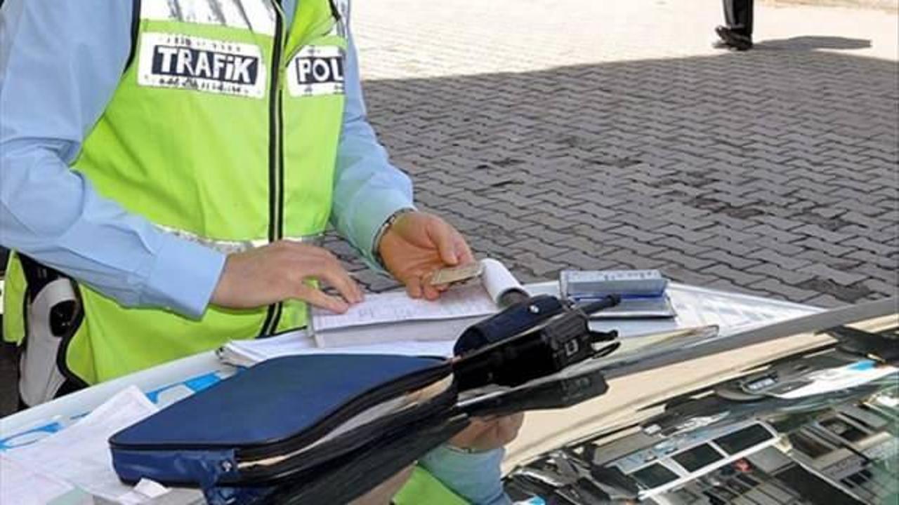 Düğün konvoyunda trafiği tehlikeye düşürenlere ceza