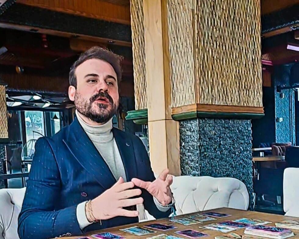 The.BarlasOfficial: Rakiplere Net Mesaj!