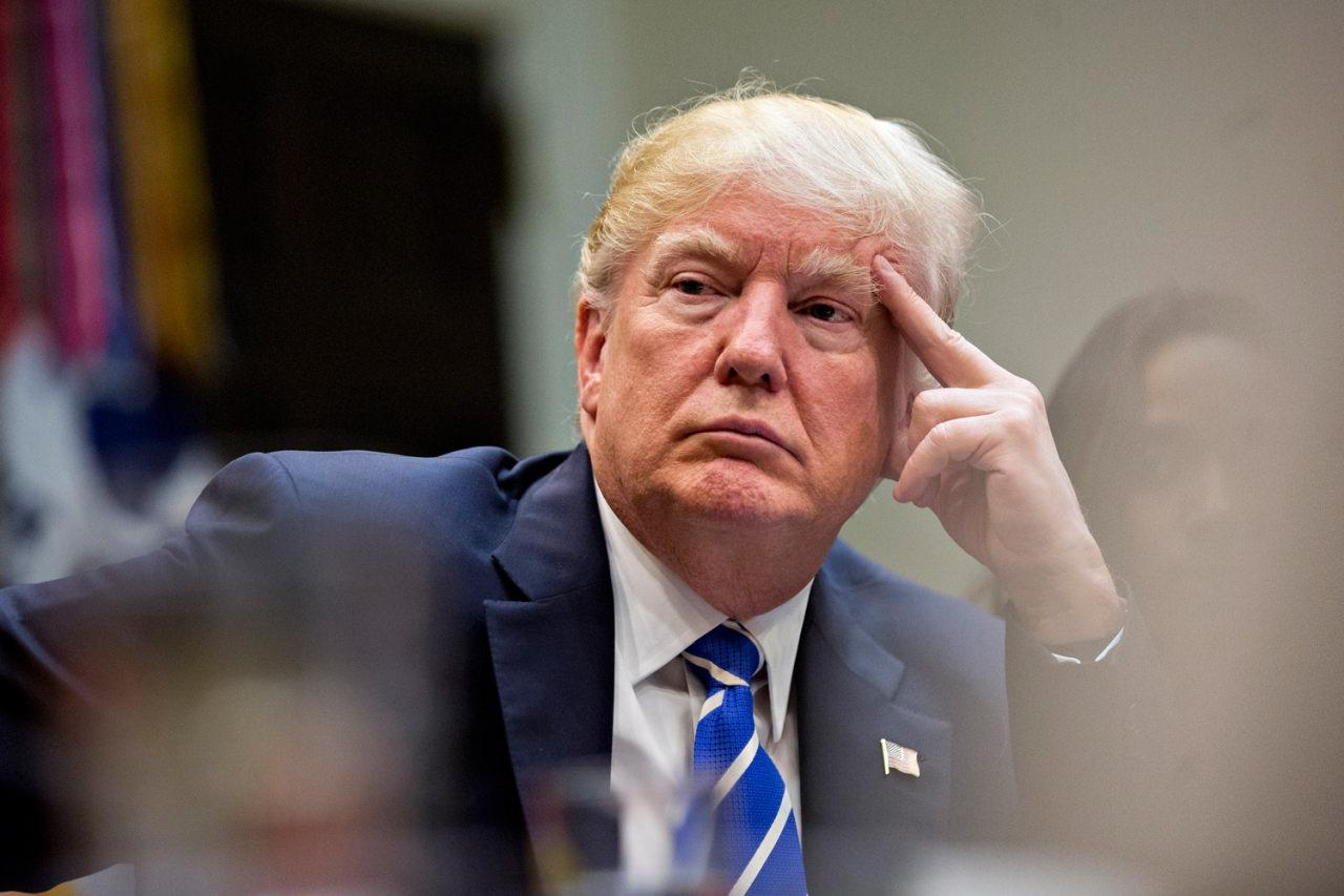 Trump'tan o eyalete 'LGBT' resti: Paranızı keserim!