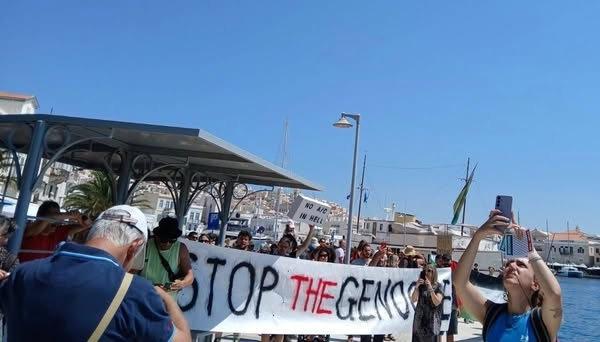 Adalar İsraillilere dar oldu! Her yerde eylem... Yine ‘Türkiye’ paranoyasına kapıldılar