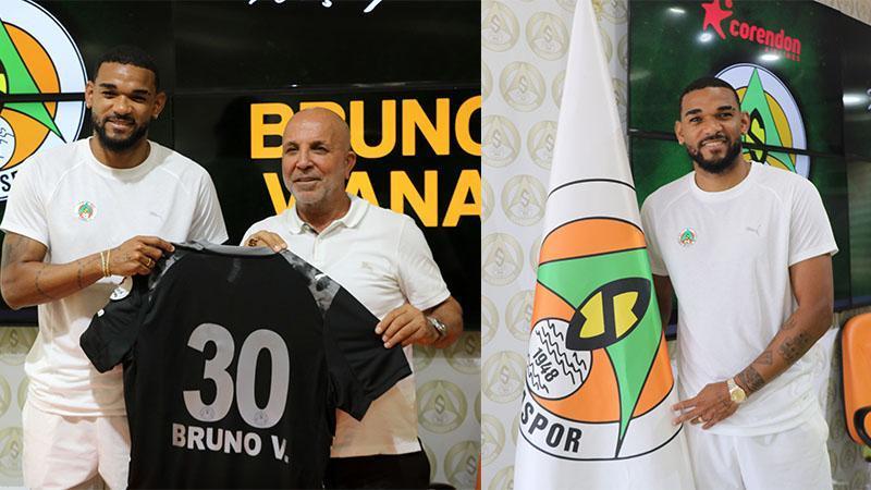 Alanyaspor’da 4 imza birden