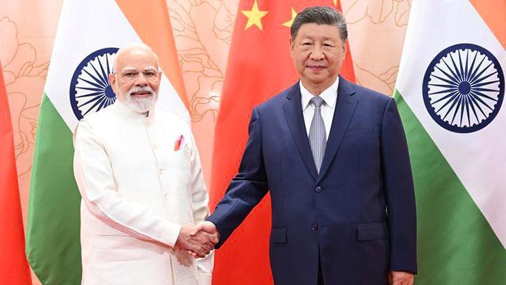 Çin Devlet Başkanı Şi, Hindistan Başbakanı Modi ile görüştü