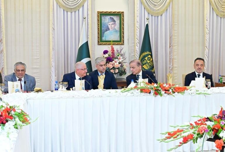 Bakan Güler, Pakistan Başbakanı Şerif tarafından kabul edildi