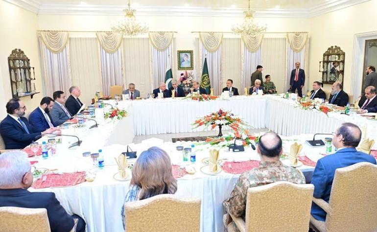 Bakan Güler, Pakistan Başbakanı Şerif tarafından kabul edildi