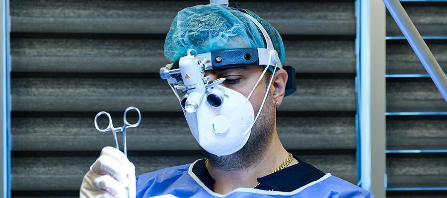 ‘Otel odasında saç ekimi olmaz’