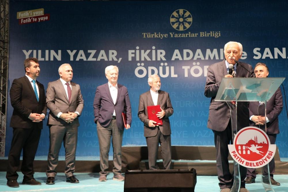 Başkan Erdoğan'dan Yavuz Bülent Bakiler için taziye mesajı