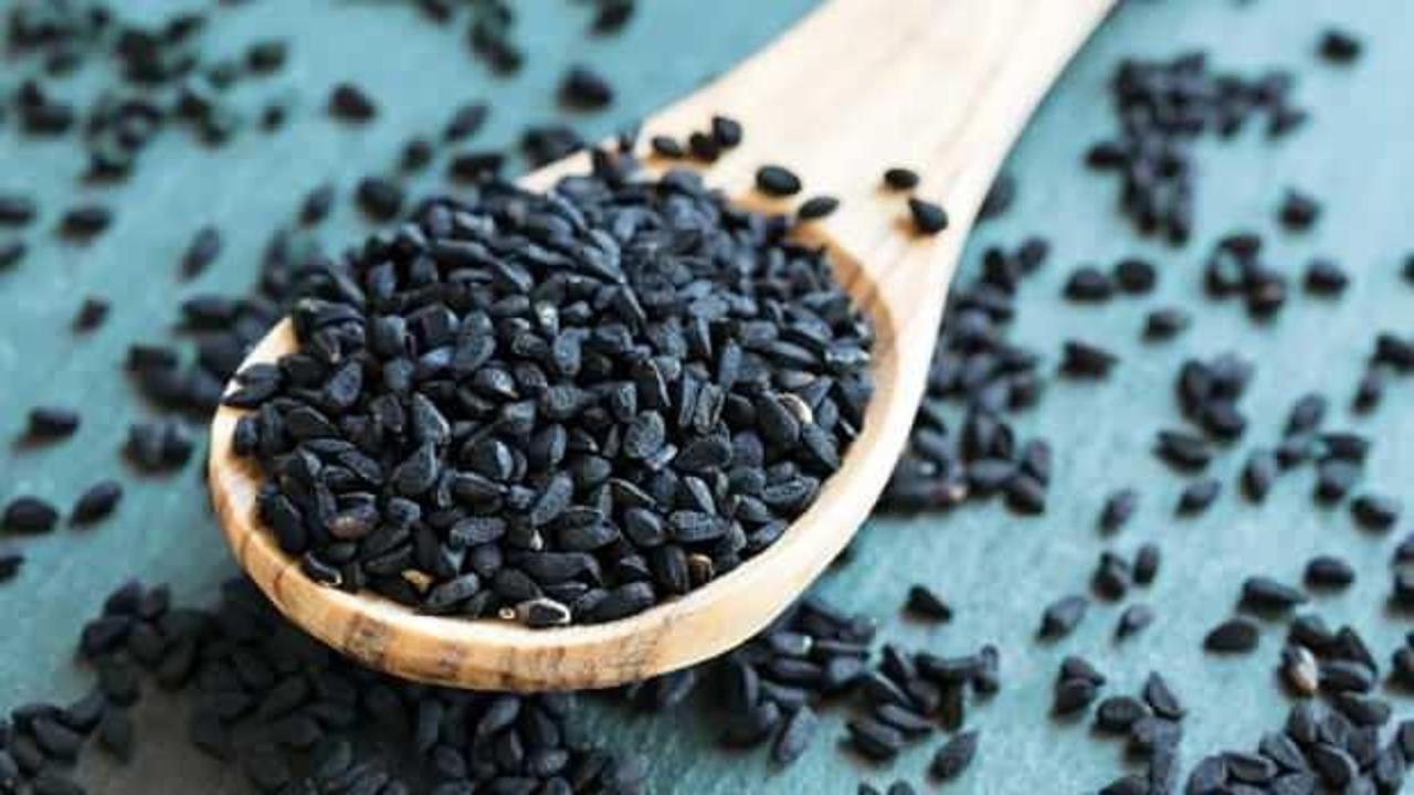 Ne ilaç ne vitamin, yiyen doktor yüzü görmüyor! Çörek otunun faydaları…