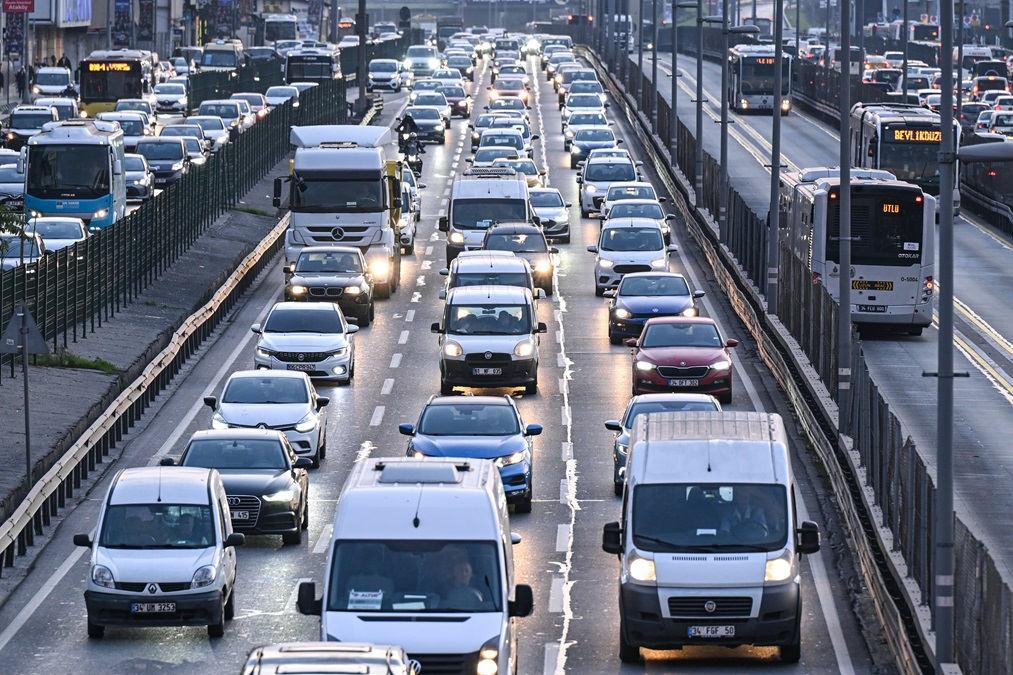 İstanbul'da trafik yoğunluğu yüzde 81'e ulaştı