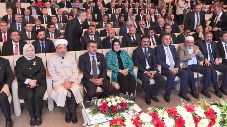 Bakan Tekin: İmam hatip okullarını dünya çapında bir model haline getirmek istiyoruz