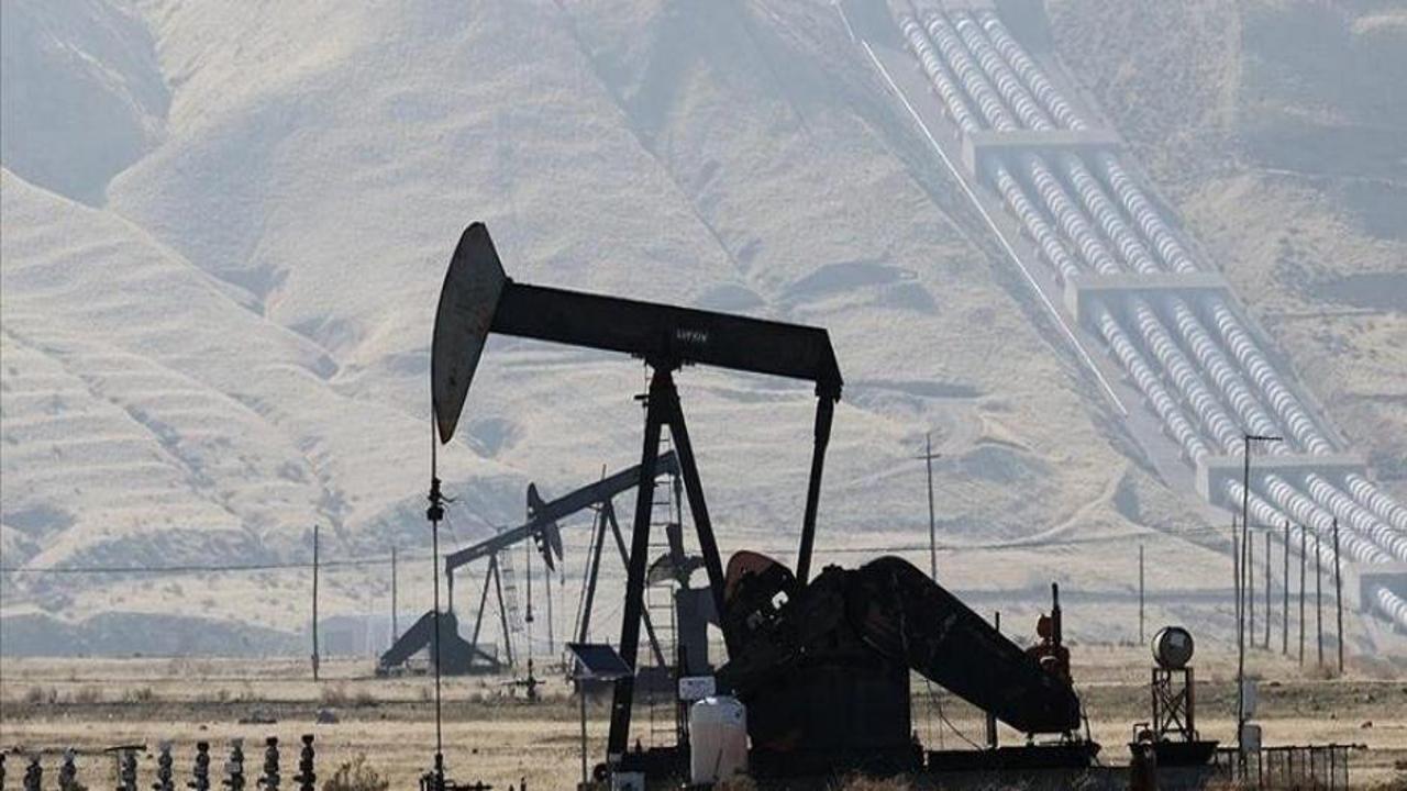 Brent petrolün varili 63,96 dolardan işlem görüyor