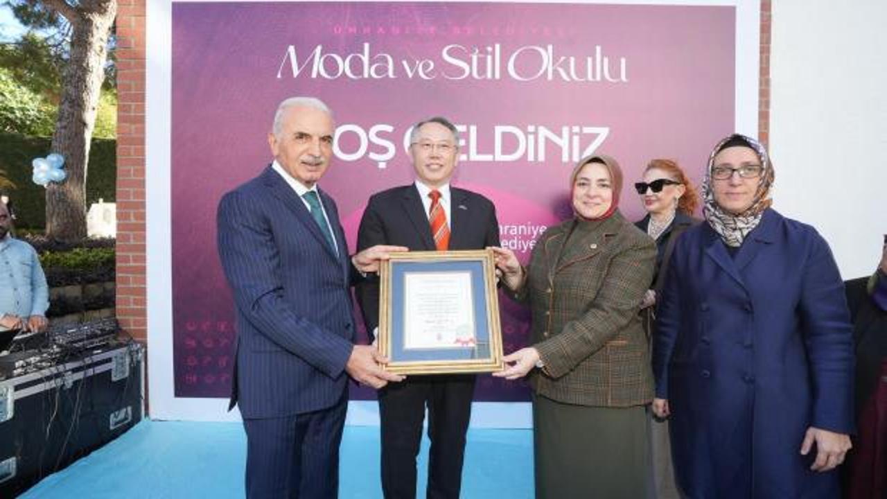 Ümraniye’de kadınların tasarım yolculuğu başlıyor: Moda ve Stil Okulu açıldı