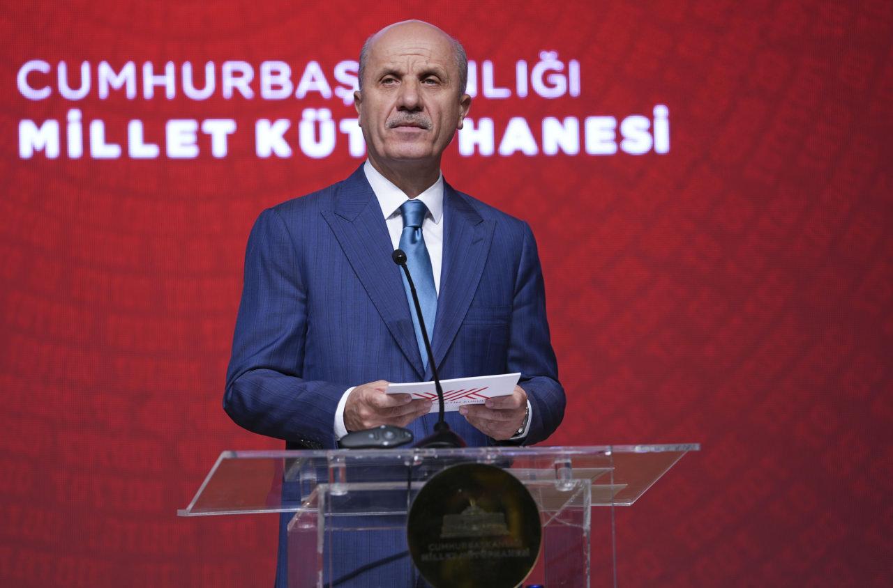 YÖK Başkanı Özvar duyurdu: Akademik eserlerde yapay zeka mevzuat çalışması