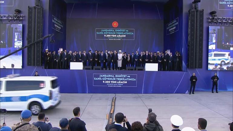 Cumhurbaşkanı Erdoğan: Bugün 9 bin 200 aracı daha sizlerin hizmetine veriyoruz