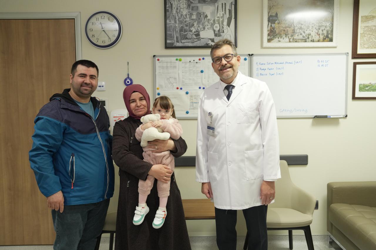 Karaciğer yetmezliğiyle doğdu, annesinin fedakarlığıyla hayata tutundu