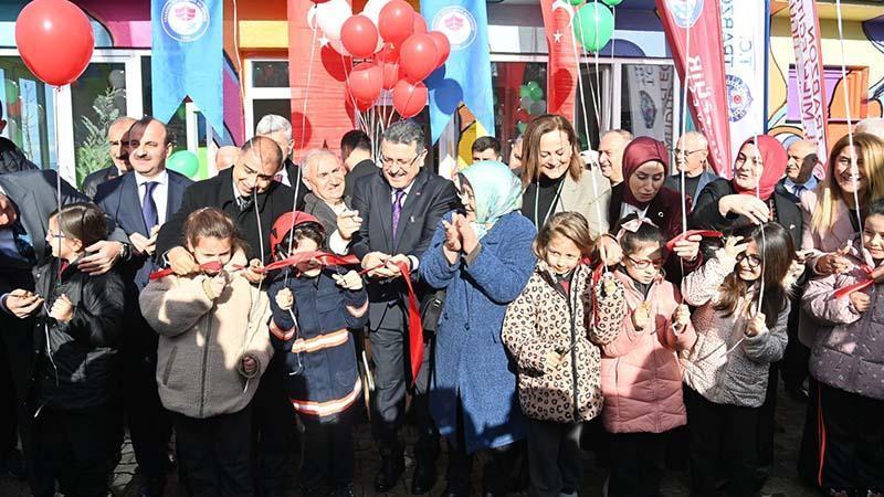 Çocuklara hayal merkezi; atıl okul ‘düşler köyü’ oldu