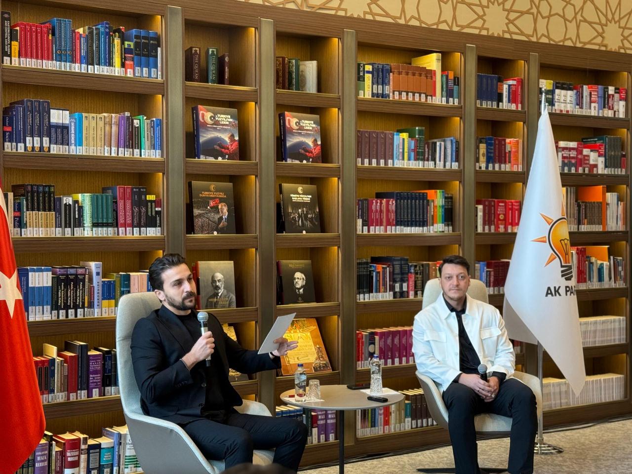 Mesut Özil'den Cumhurbaşkanı Erdoğan sözleri: Bizi bir ve beraber kılan ruhu o uyandırdı