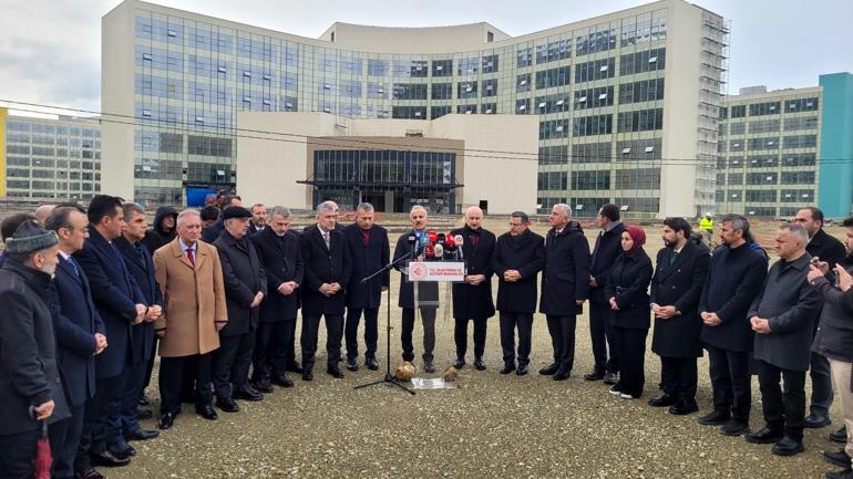 Bakan Uraloğlu: İran, Irak, Suriye, Lübnan ve Ürdün’e olan bütün uçuşları 2 Mart'a kadar iptal ettik