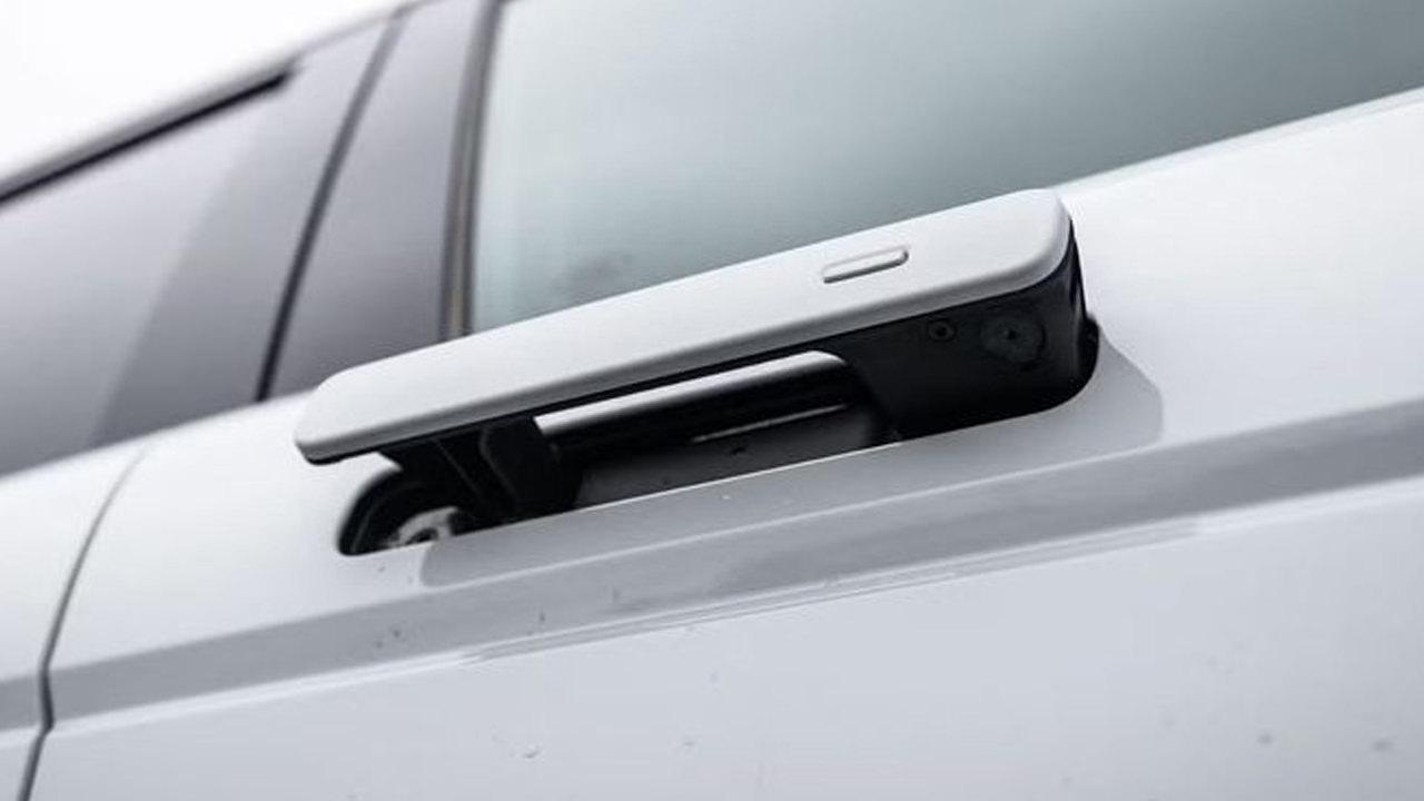 Sürücüler dikkat: Bütün otomobillerden kaldırılacak! Radikal karar...