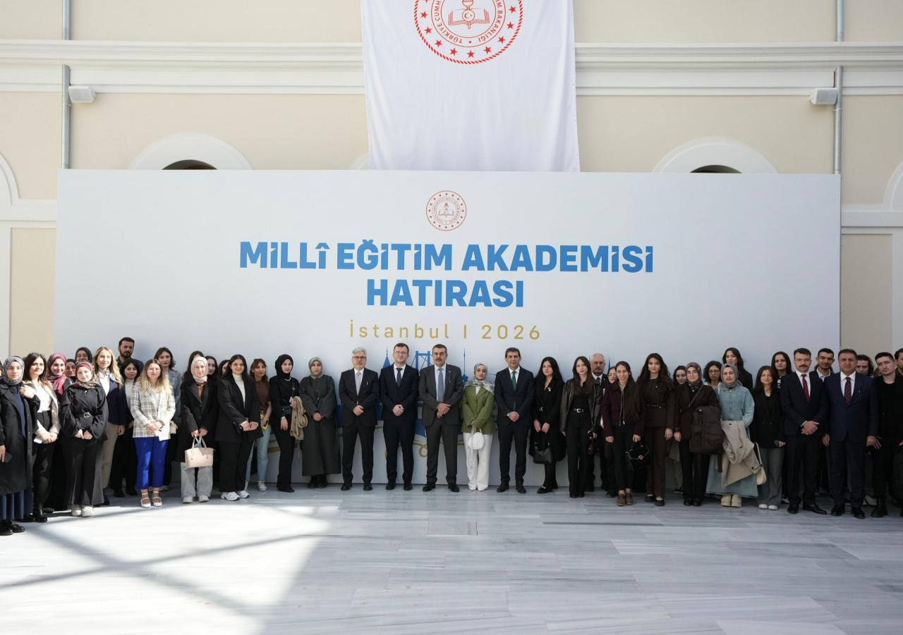 İlk ders Bakan Tekin'den! Milli Eğitim Akademisi kapılarını açtı!