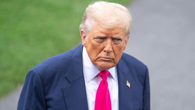 Trump: Almanya Şansölyesi, sorunlu ülkesini düzeltmeye daha fazla zaman ayırmalı