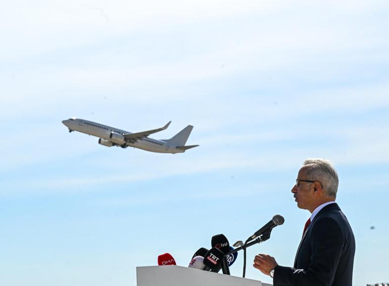 Bakan Uraloğlu: 4 ayda hava yolunda 67 milyon 496 bin 871 yolcu seyahat etti