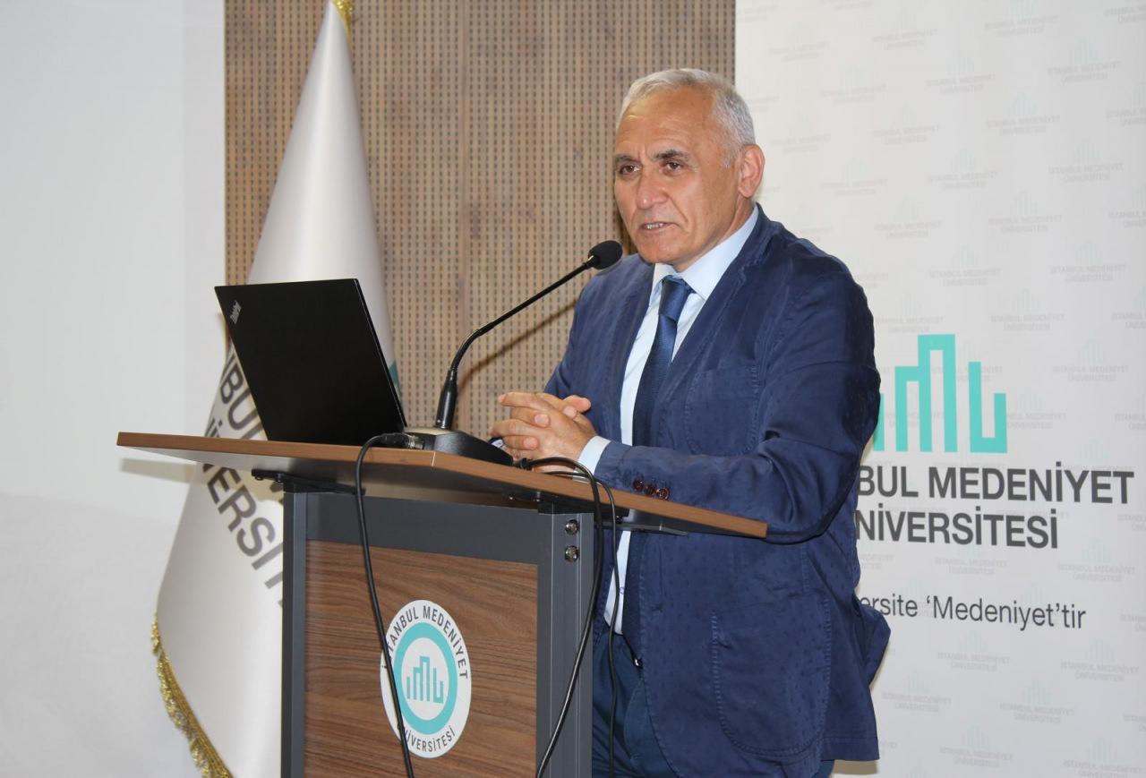 Medeniyet Üniversitesi'nde D. Mehmet Doğan konuşuldu