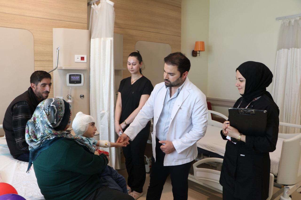 Erzurum'da ilk biyonik kulak ameliyatı ile duymayan çocuklara umut ışığı