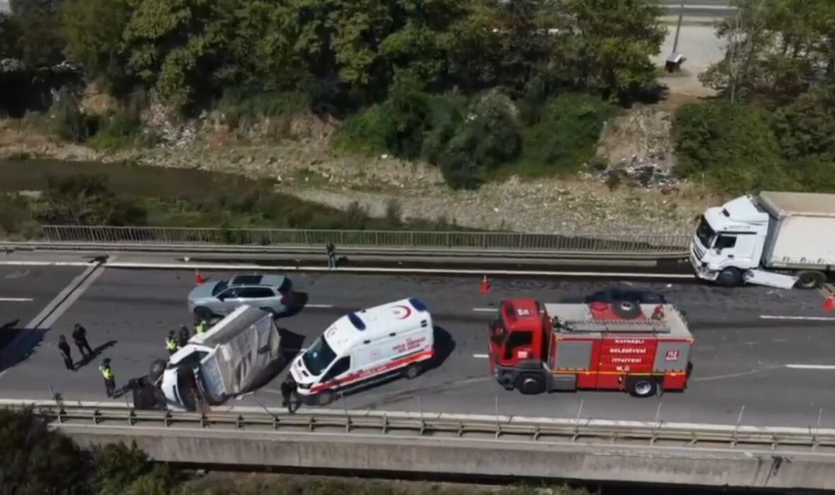 Düzce’de otoyolda zincirleme kaza: 1 yaralı