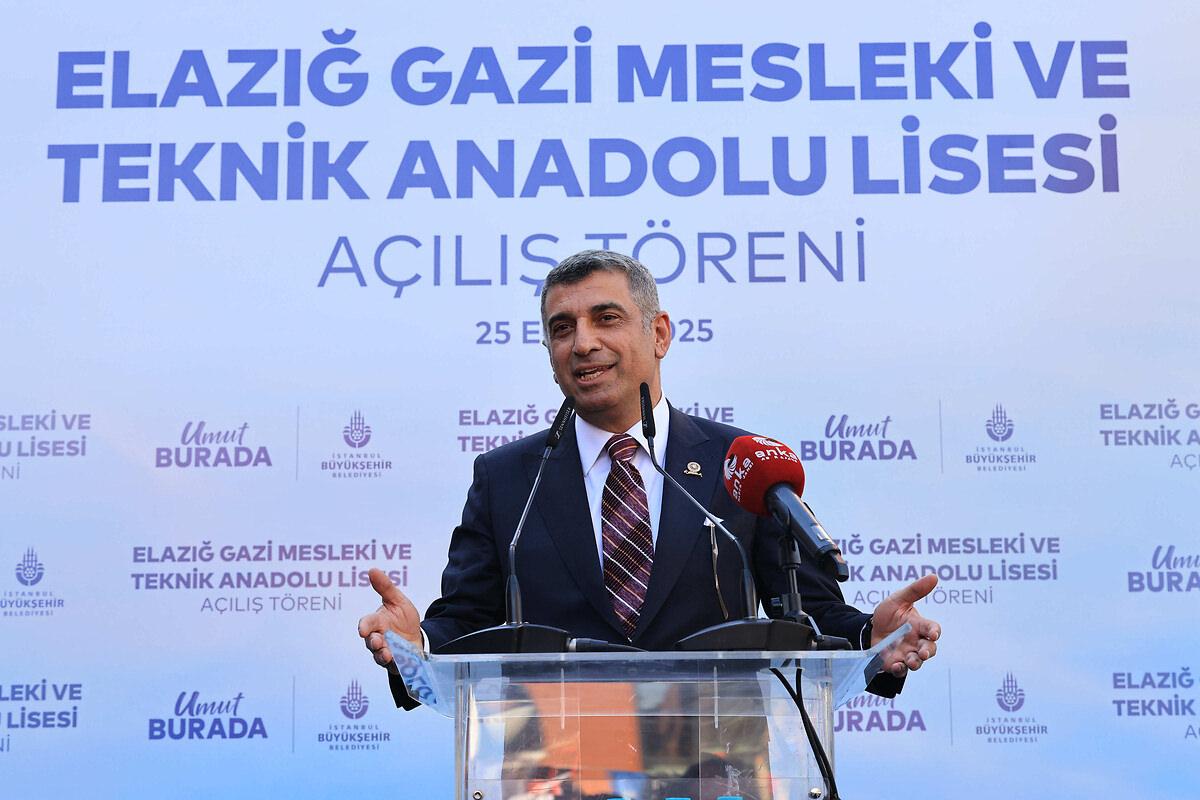 CHP'li vekilden özeleştiri: 'Vatandaş bize neden oy versin, Trump'la biz mi görüşeceğiz?'