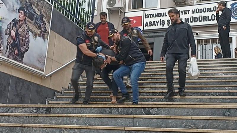 Eyüpsultan Camii’nde havaya 4 el ateş açtı; tartışma yüzüne tükürülmesiyle başlamış