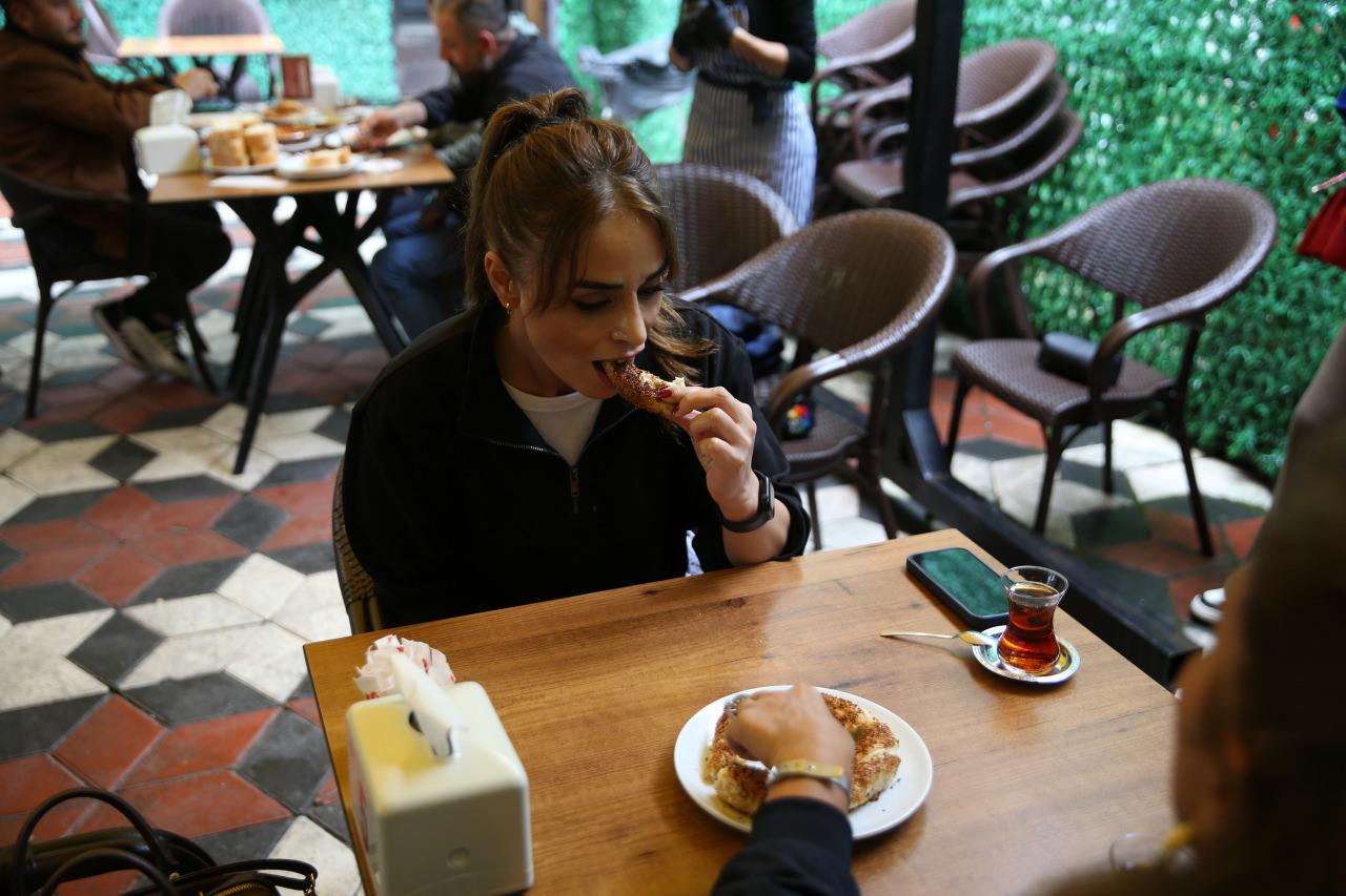 Ordulu fırıncı hamsili simit yaptı